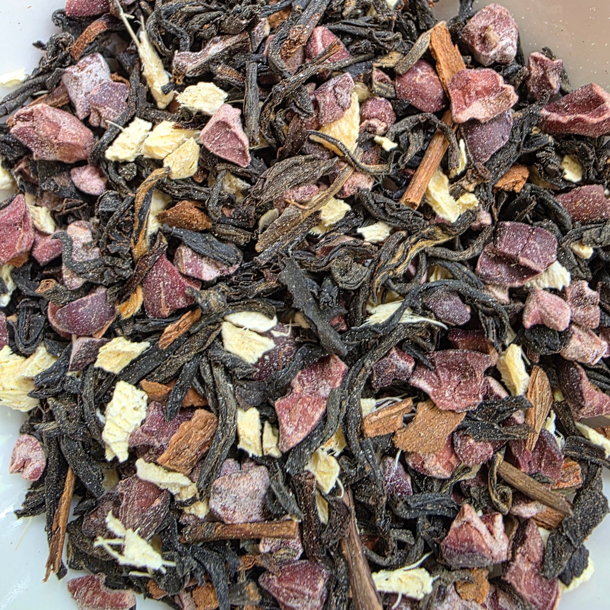 Chocolate Chai Black Tea, Yunnan, cacao nibs
