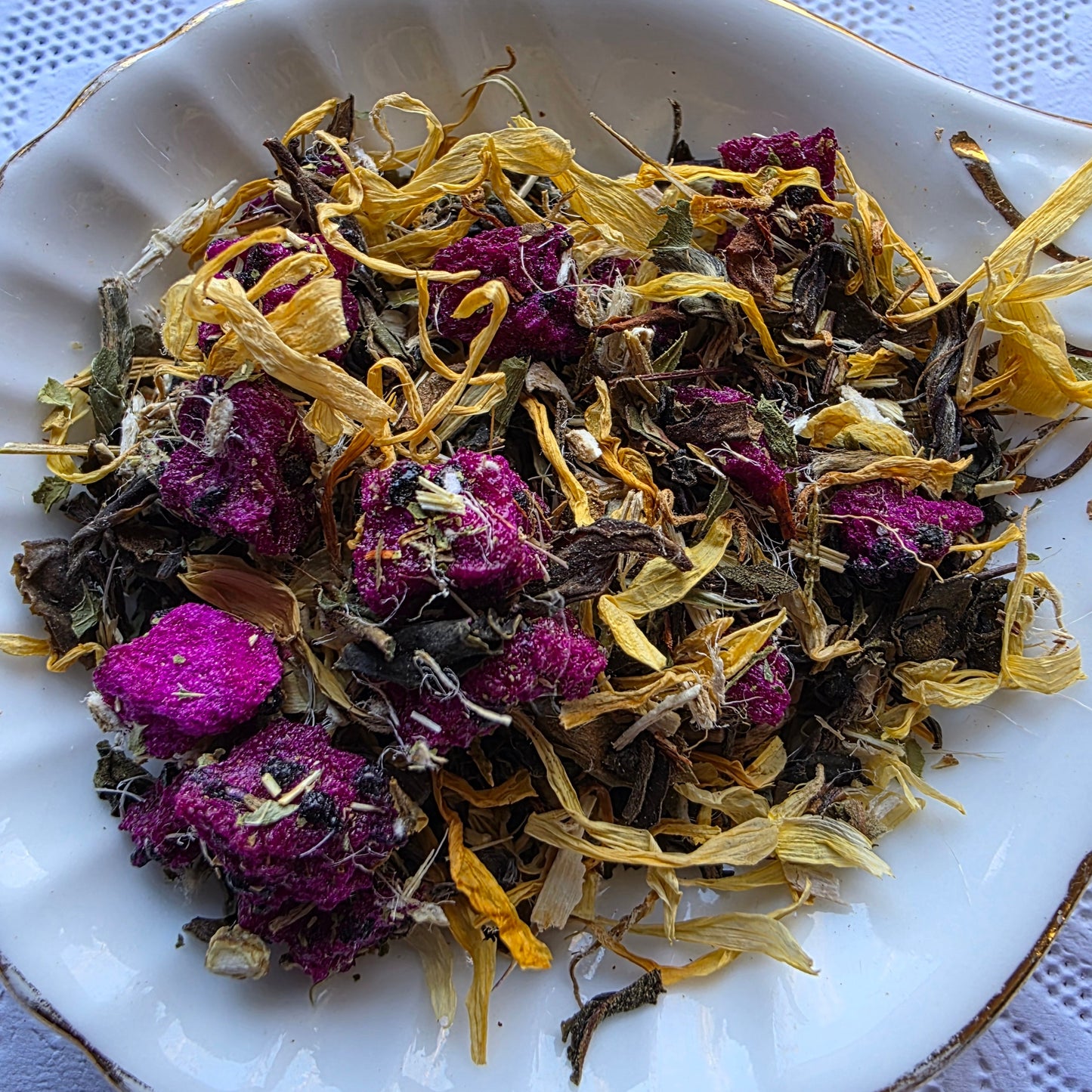 Dragon Fruit White Tea