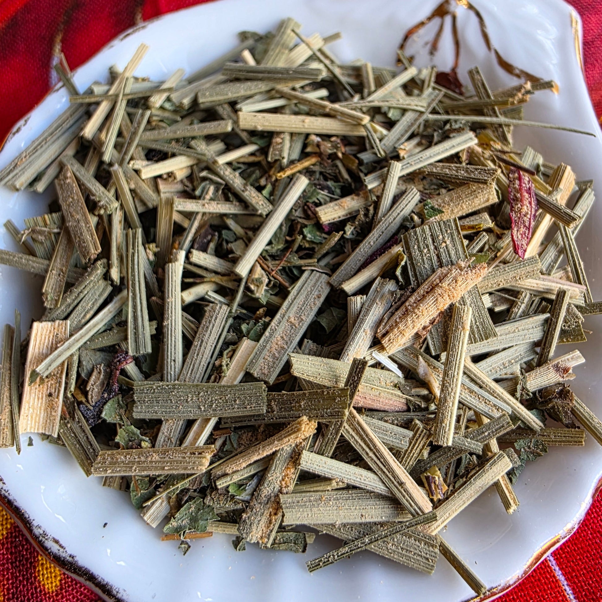 Herbal Peach Tea with Hibiscus