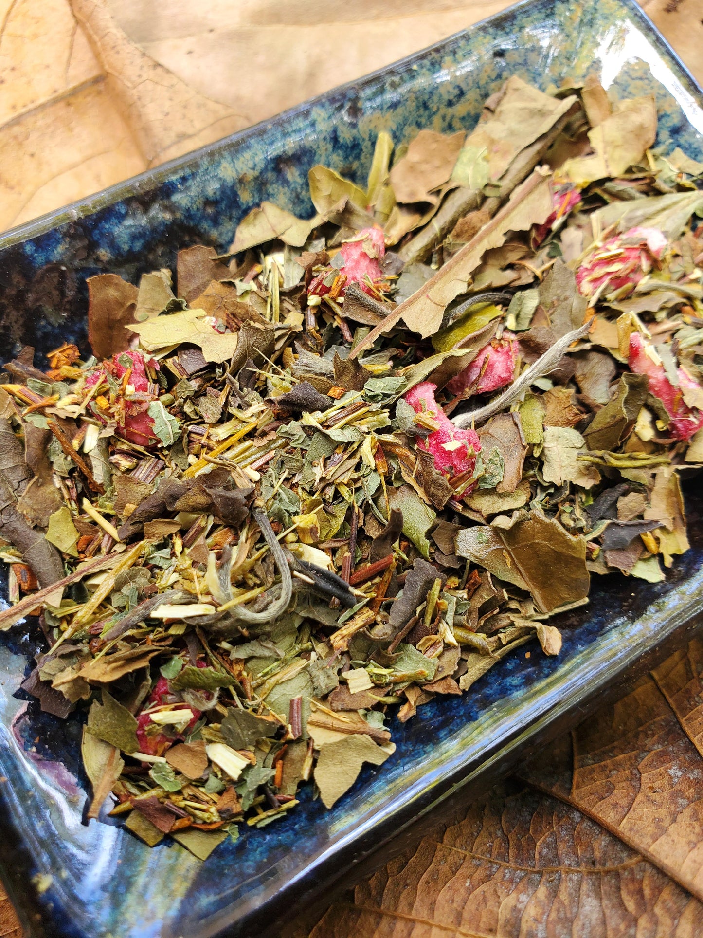 Ivory Pomegranate White Tea