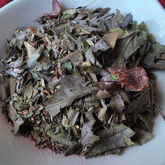 White Tea with Pomegranate Powder